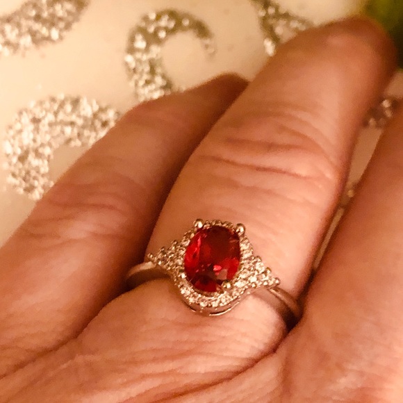 🍃💐Silver Ruby & CZs ring NO 925 stamp💐🍃 - Picture 5 of 8